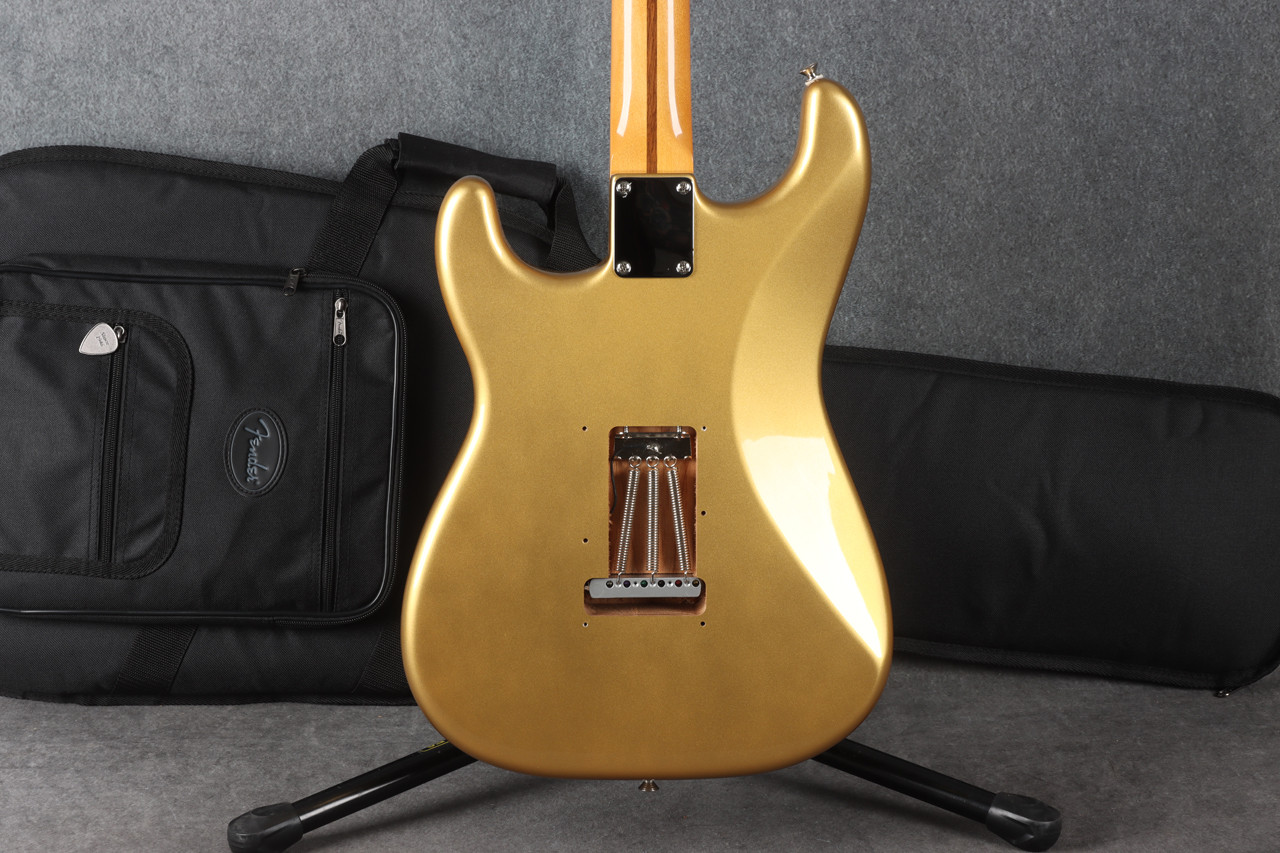 Fender Vintera III Late 50s Stratocaster - Aztec Gold - 2nd Hand